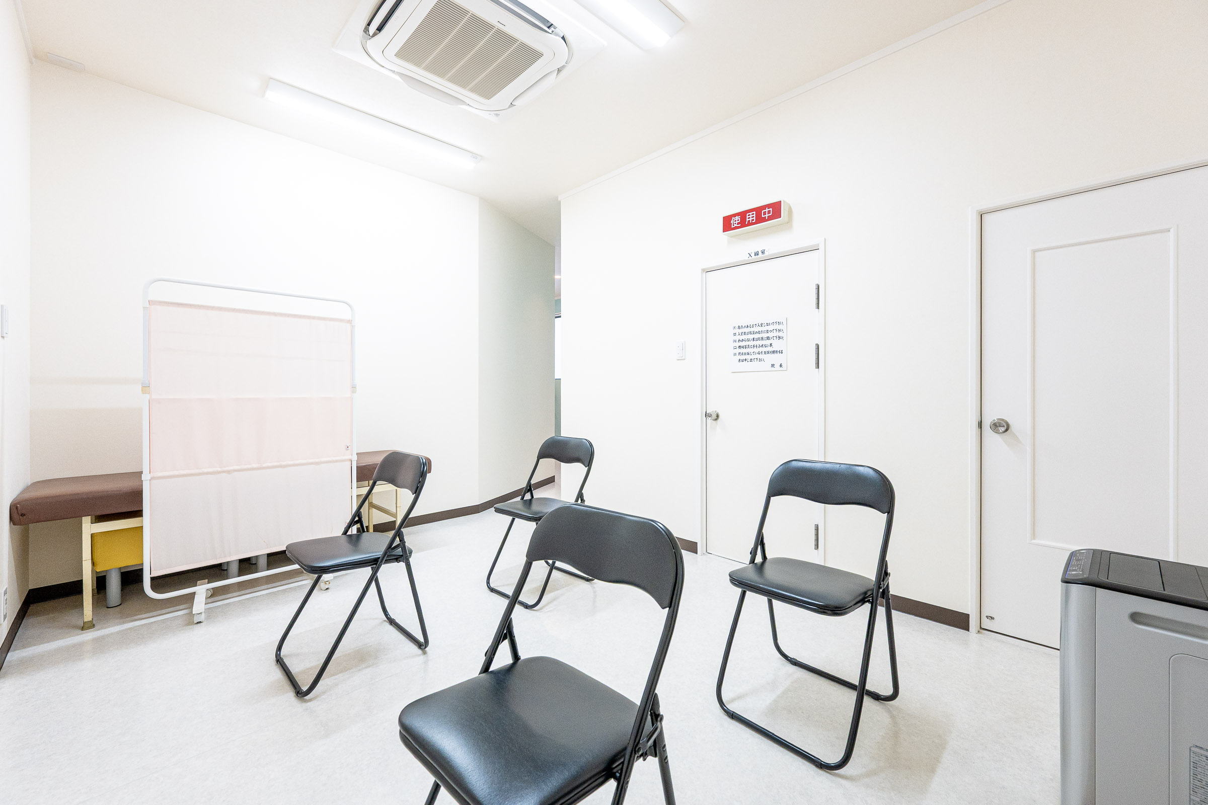 発熱外来専用待合スペース